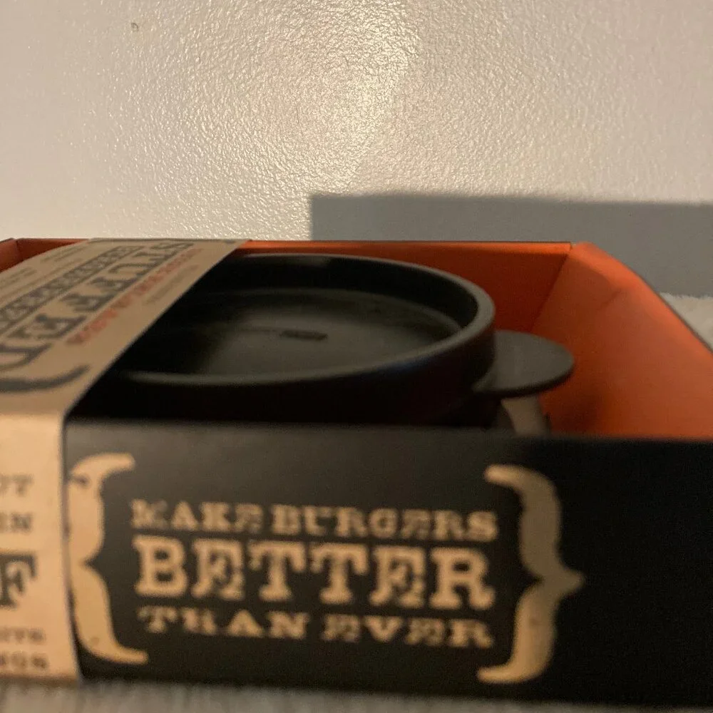 Williams Sonoma Stuffed Hamburger Press - Damaged Box -New-